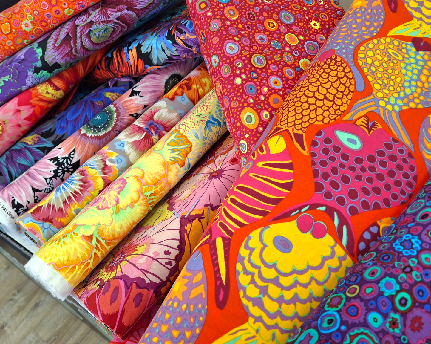 "Kaffe Fassett Collective - Dream" For Free Spirit COLOUR: Magenta