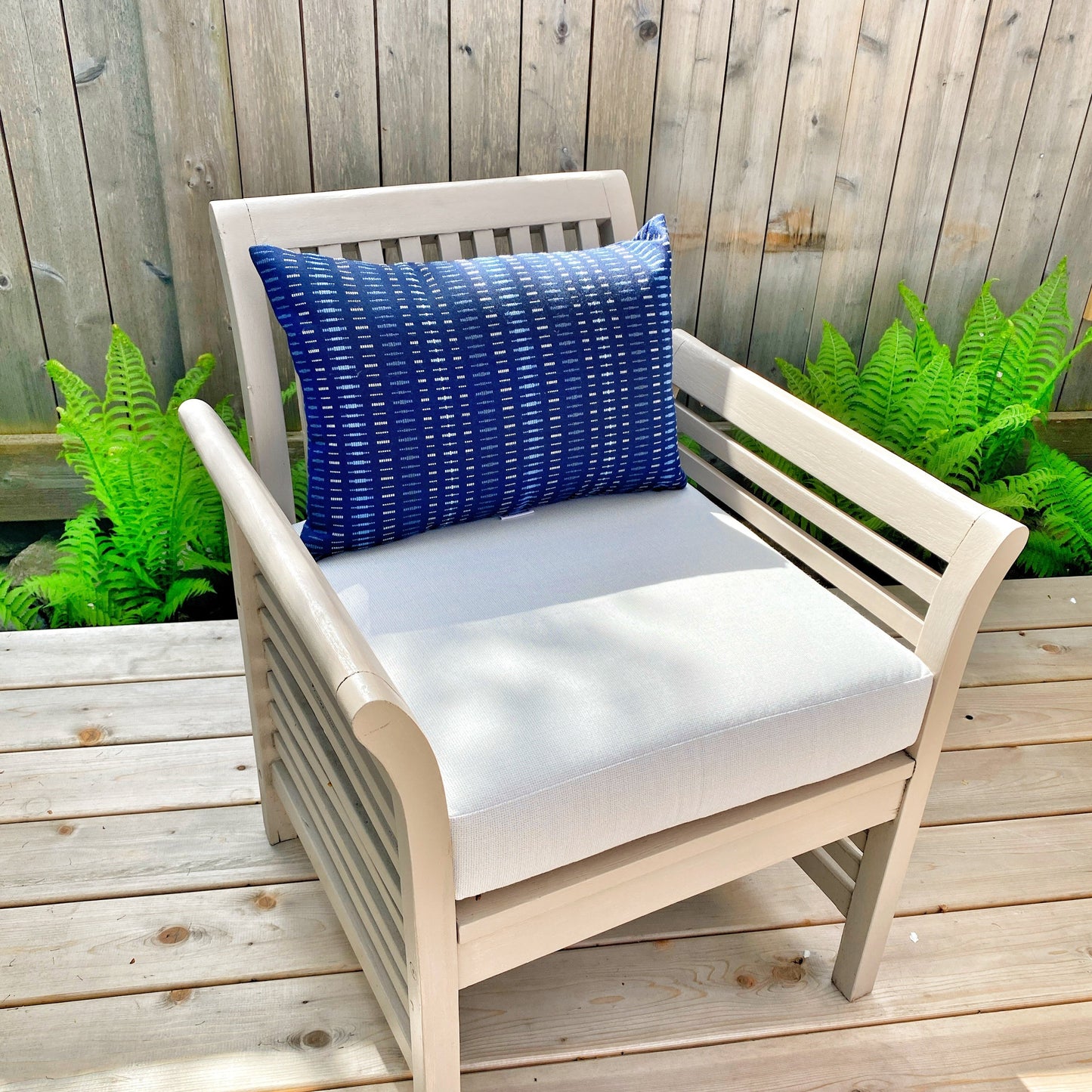 stripe geometric pillow