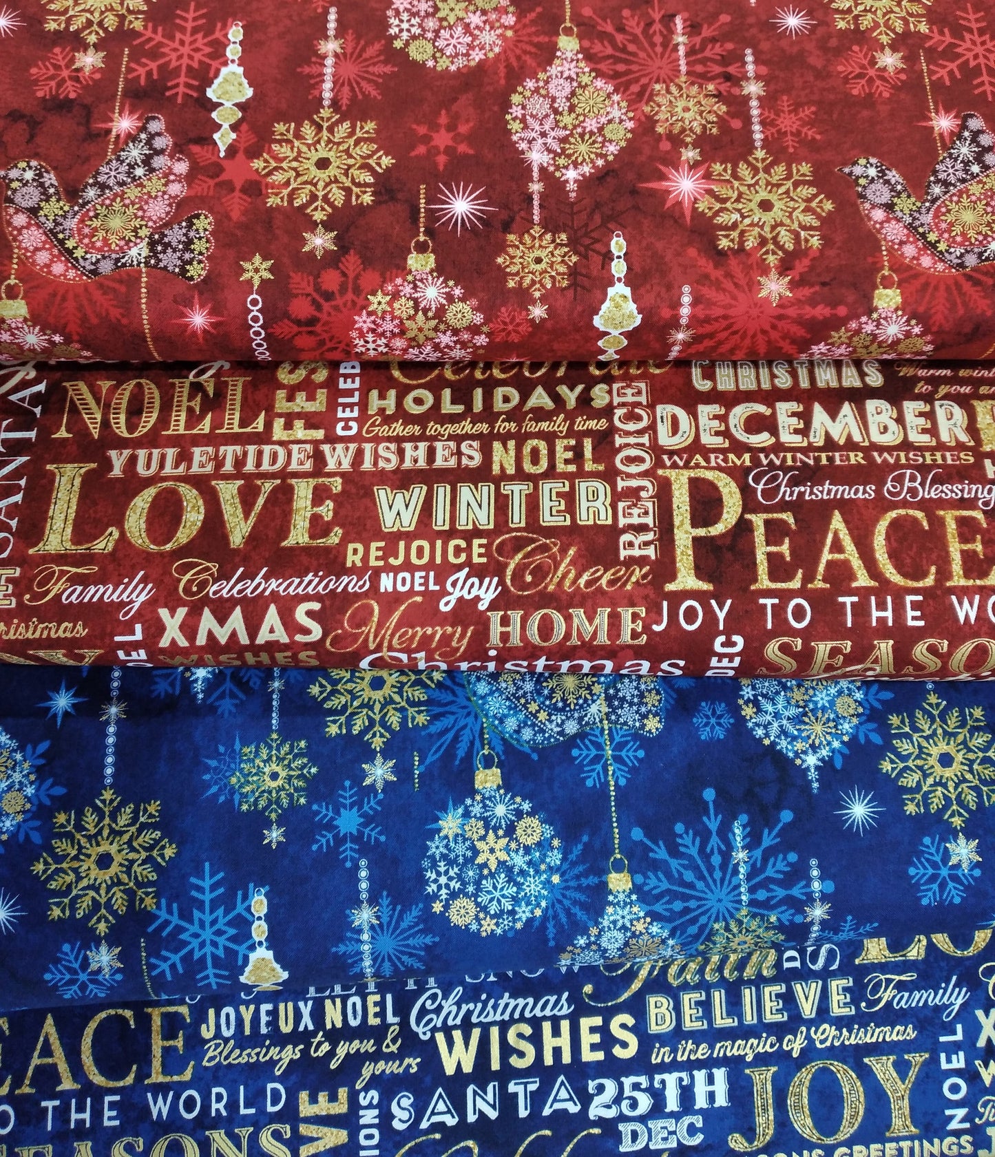 Stonehenge Christmas Joy - Baubles Blue by Northcott 1/2yd Cuts