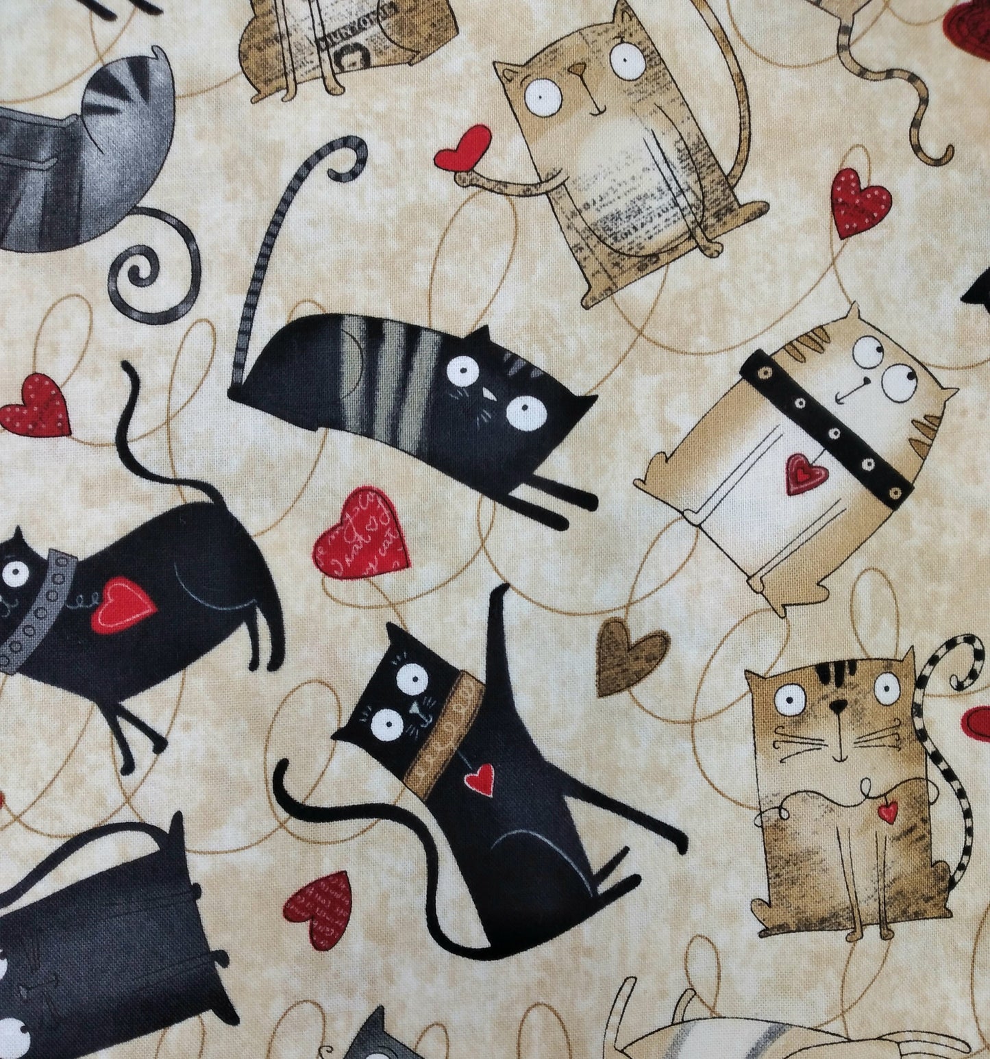 No Ordinary Cats - Tossed Cats - Cream Multi by Northcott 1/2yd Cuts