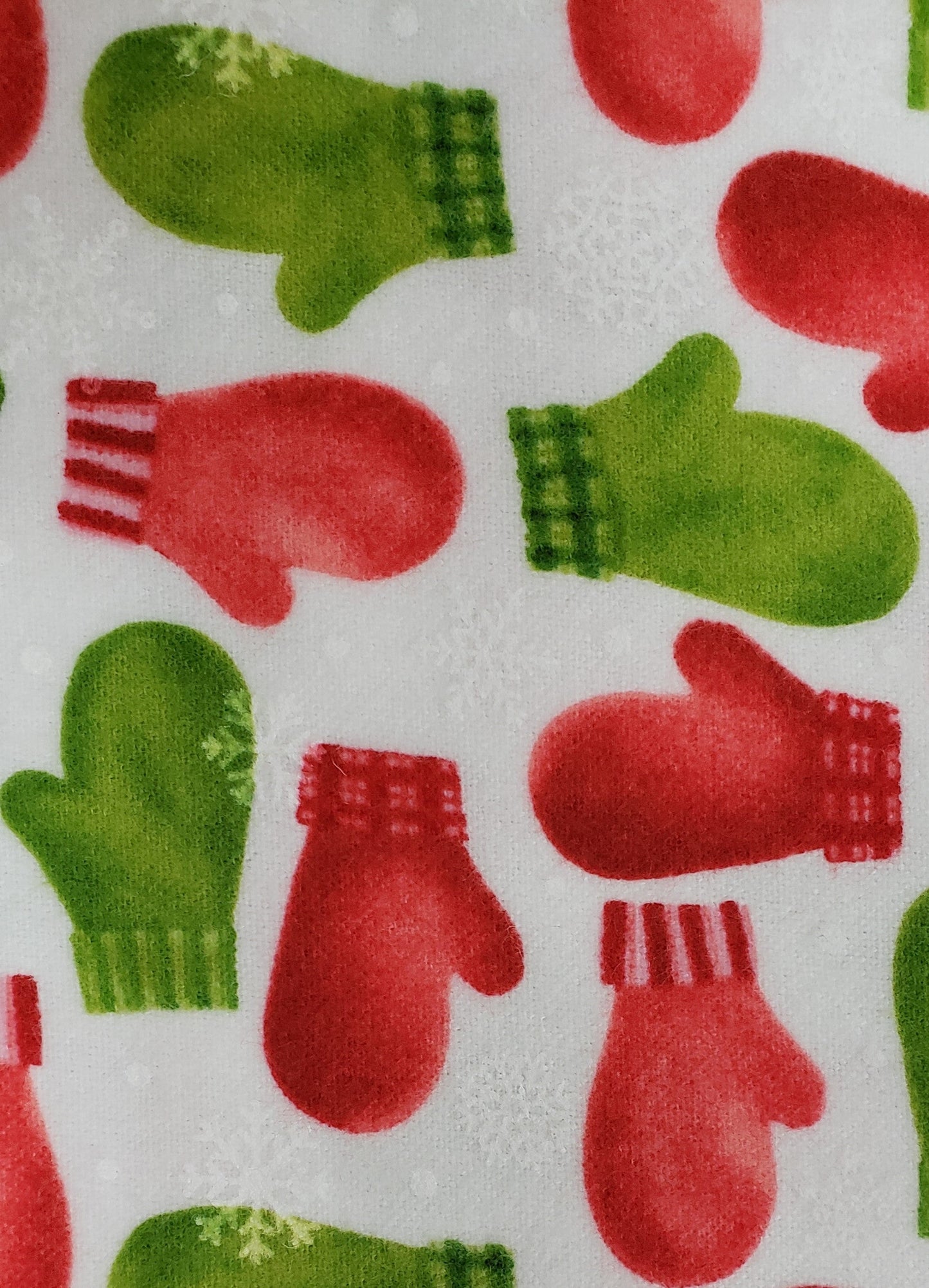 Snow Bird - by Henry Glass & Co. QUILTER'S FLANNEL F9119-86 Multi 1/2yd Cuts