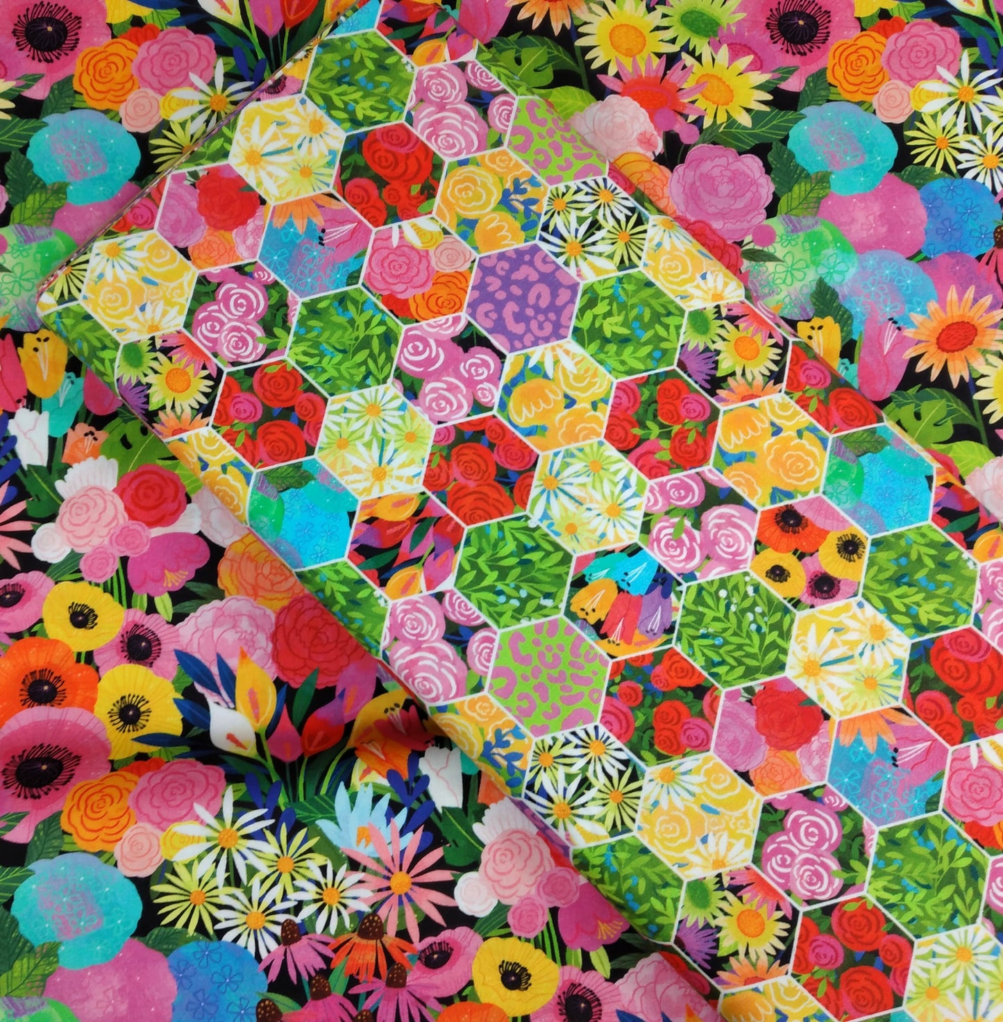 Quilt Retreat - Hexies by Northcott Fabrics 1/2yd Cuts 2 Coordinating Fabrics