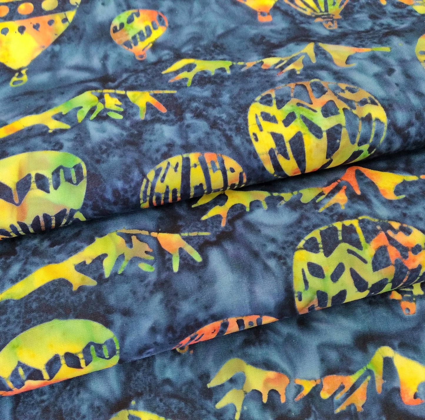 "Taking Flight - Balloons" BY BANYAN BATIKS COLOUR: 83160-48 Denim