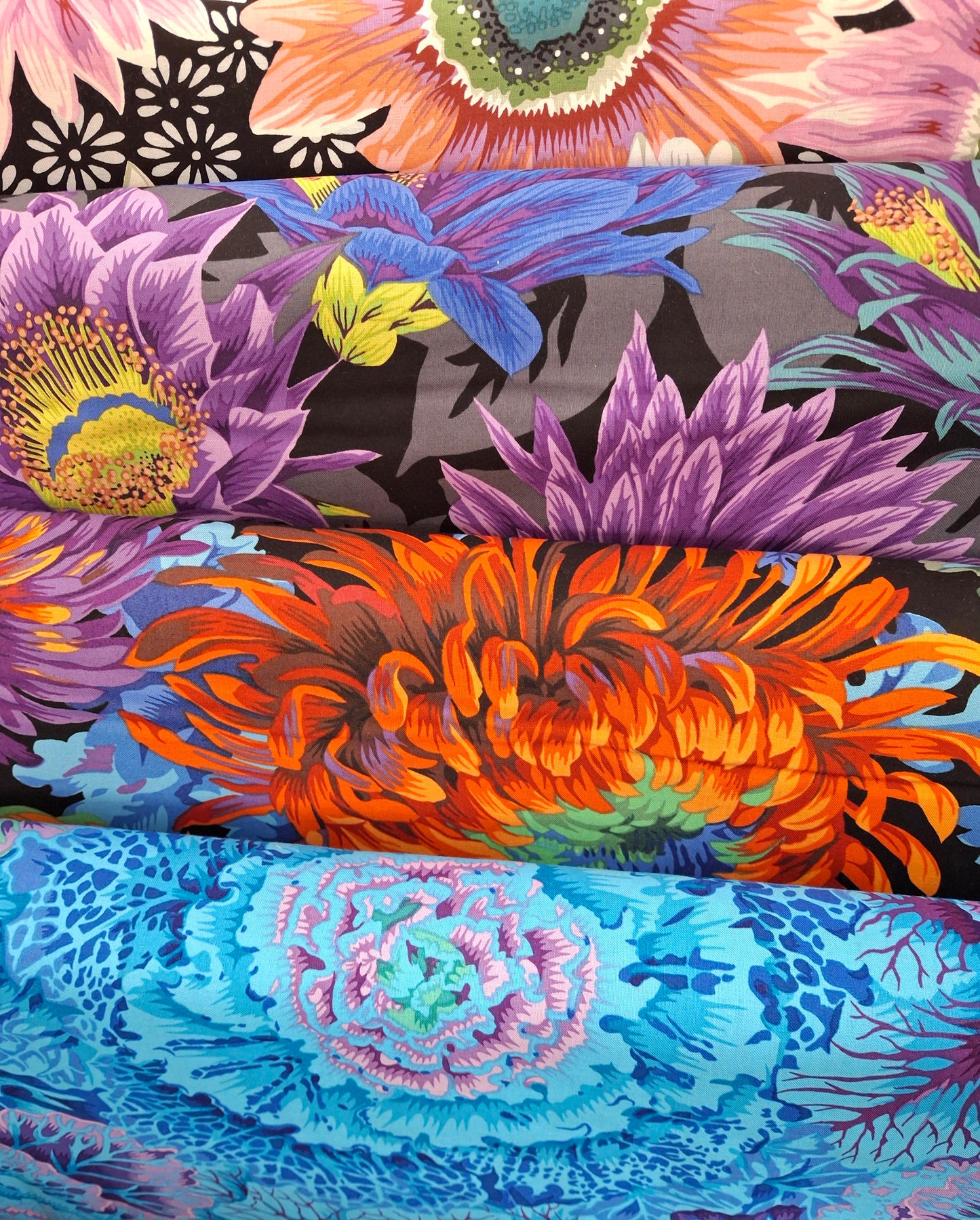 "Kaffe Fassett Collective - Cactus Flower" For Free Spirit COLOUR: Black
