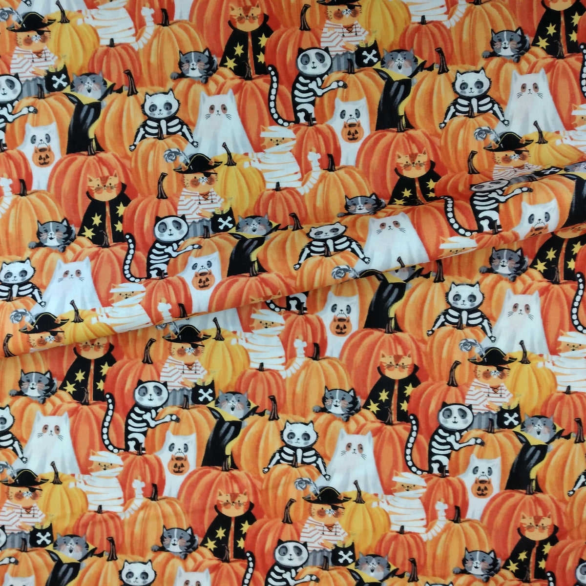 The Boo Crew White Multi 1/2yd Cuts Coordinating Fabrics by Northcott Fabrics (Copy)