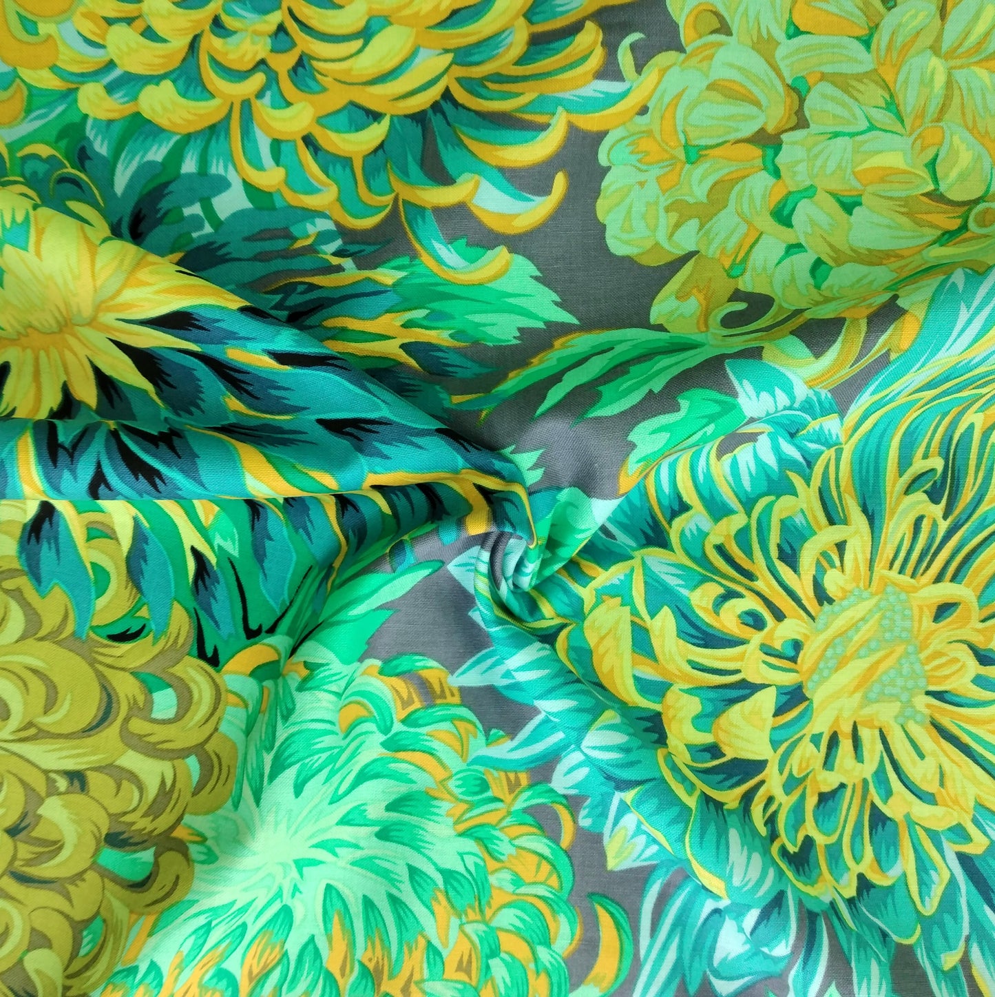 "Kaffe Fassett Collective - Japanese Chrysanthemum" For Free Spirit COLOUR: Forest