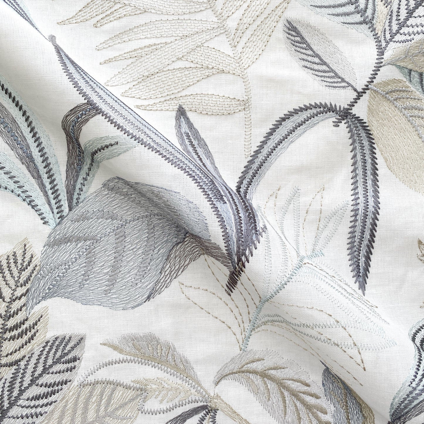 Flora Pillow in Mellow